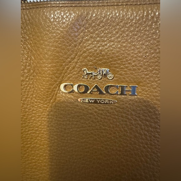 Authentic Camel Coach Bag - Picture 2 of 11